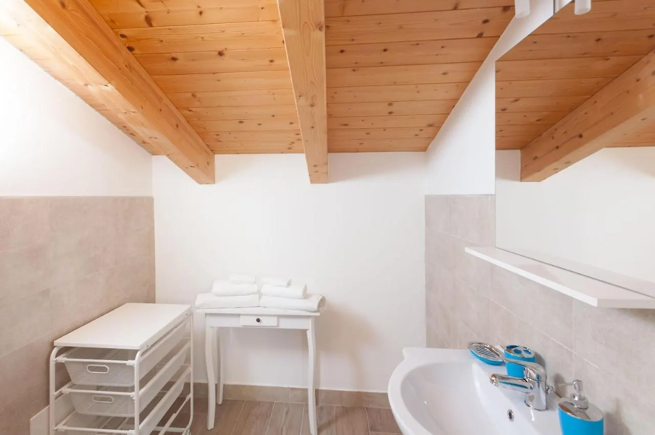 Casa Vacanze Marisol Tremosine 0*,  Italy